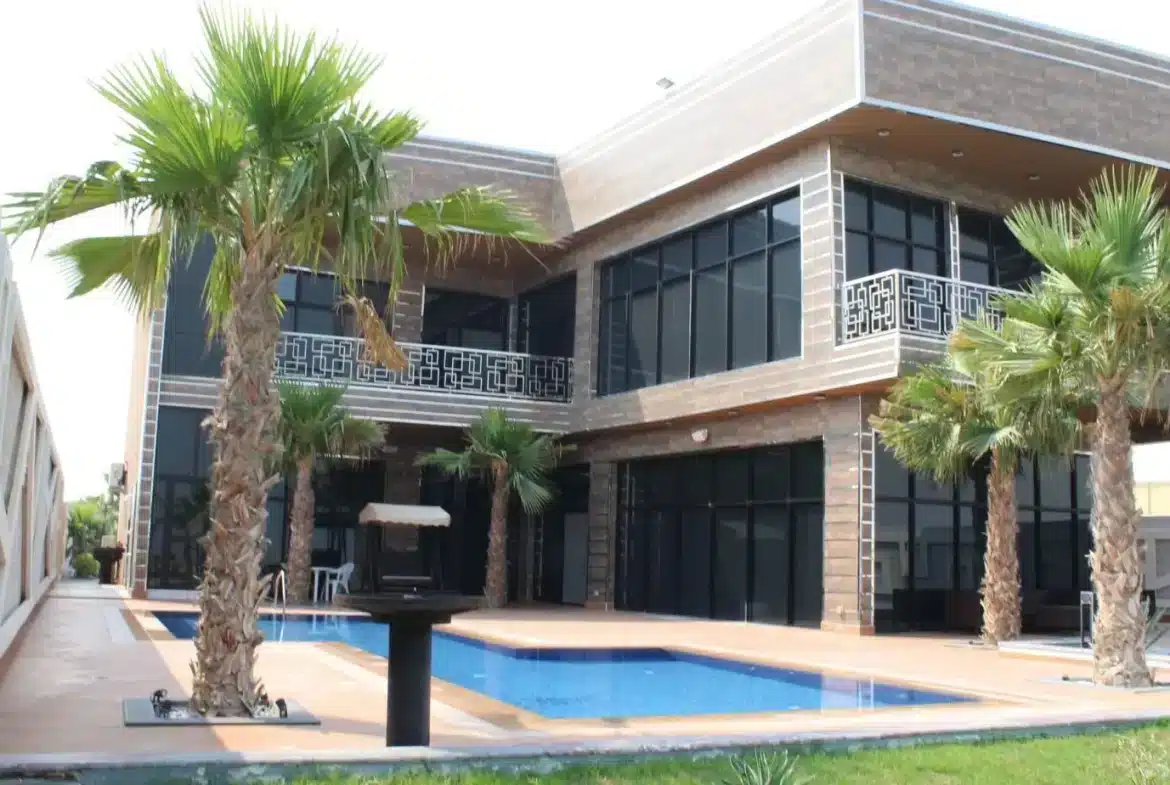 منتجع خليج الدانة فى الخبر، وحدات فندقية على الخليج العربي. Dana Bay Resort in Al-Khobar, hotel units on the Arabian Gulf