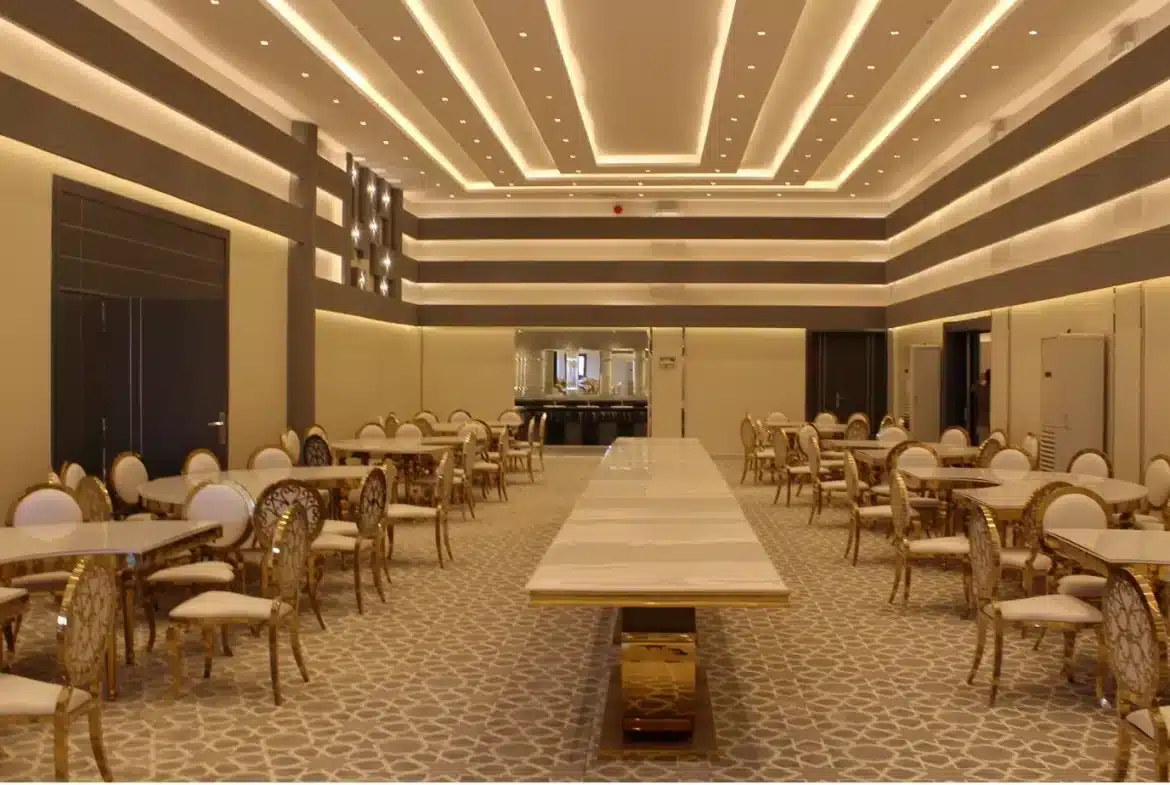 قاعات نيارة للاحتفالات والمؤتمرات خفر الباطن قاعة فاخرة و فيلا، Nayaraا halls for celebrations and conferences, Hafar Al-Batin, a luxury hall and a villa